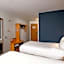 Holiday Inn Express Gloucester By IHG