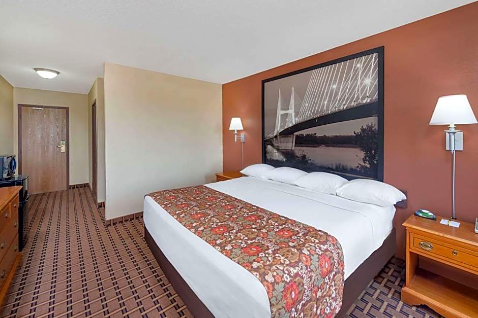 Super 8 by Wyndham Charleston/Sikeston East MO