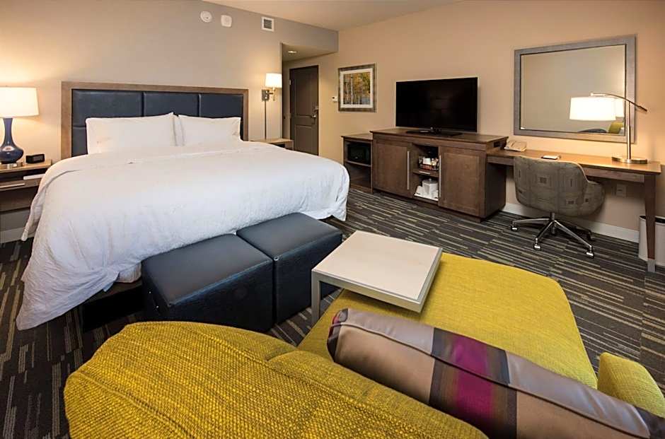 Hampton Inn By Hilton & Suites Seattle/Redmond Wa