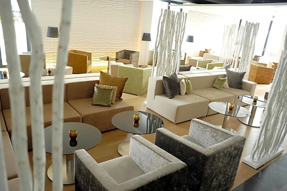 Hotel AVA
