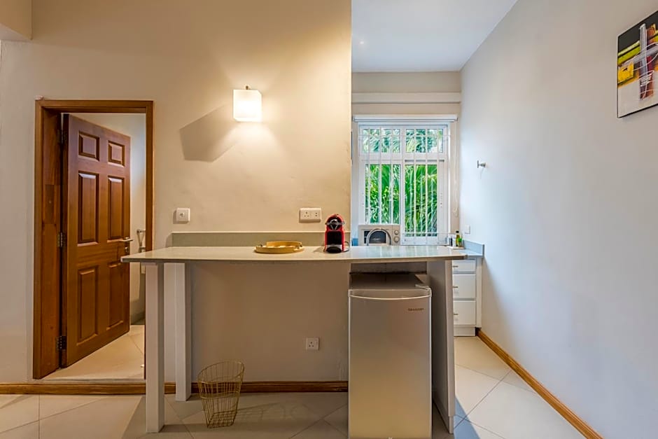 Kisana Residence - Studio with spacious balcony shared pool garden