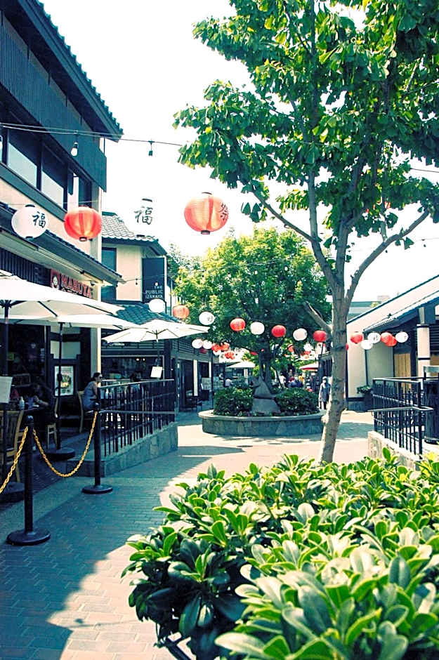 Little Tokyo Hotel – Los Angeles, CA