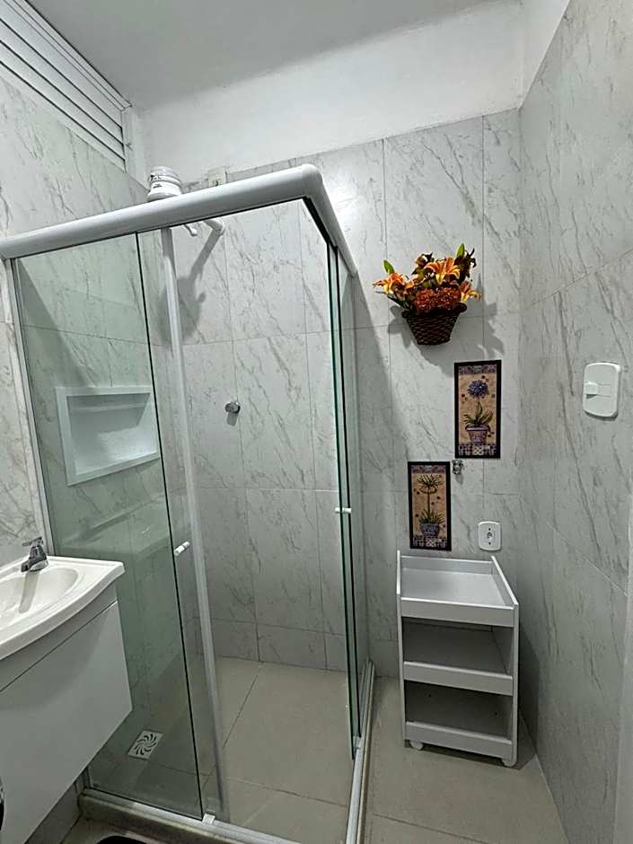 7 Minutos da Praia e Copacabana Palace CM13-503