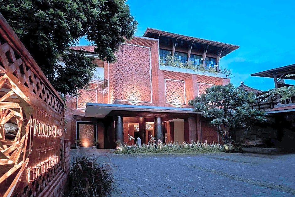 Fourteen Roses Boutique Hotel, Kuta