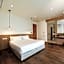 Shanti-Retreat Hotel