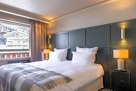 Comfort Room with Balcony - Slopes or Valley View