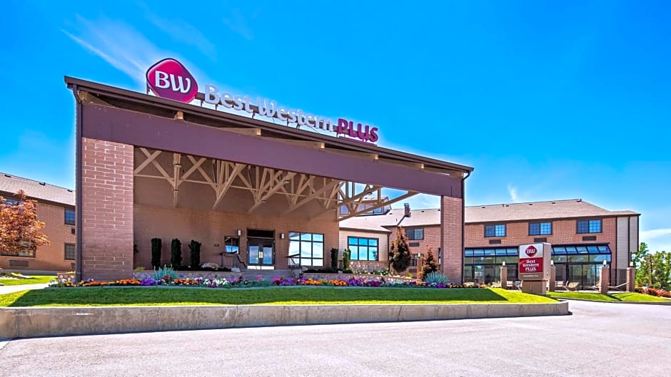 Best Western PLUS Cotton Tree Inn