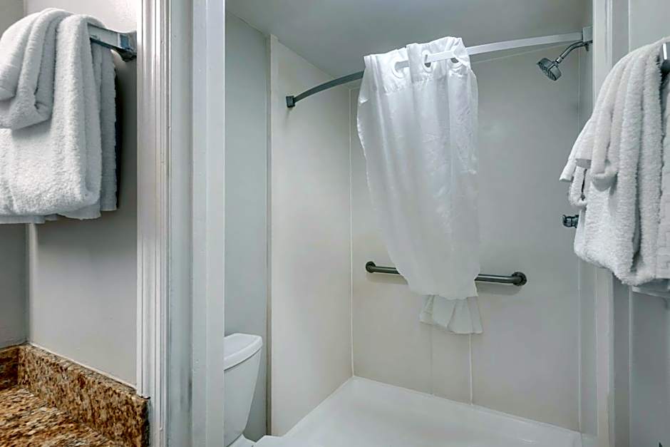 Best Western Ocean Beach Hotel & Suites