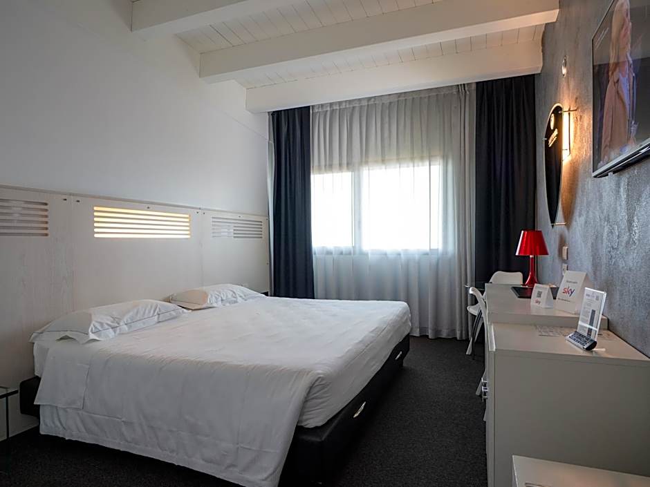 Daytona Business Hotel