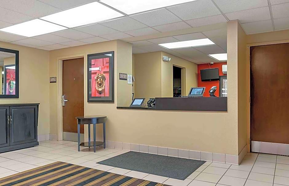 Extended Stay America Suites - Detroit - Madison Heights