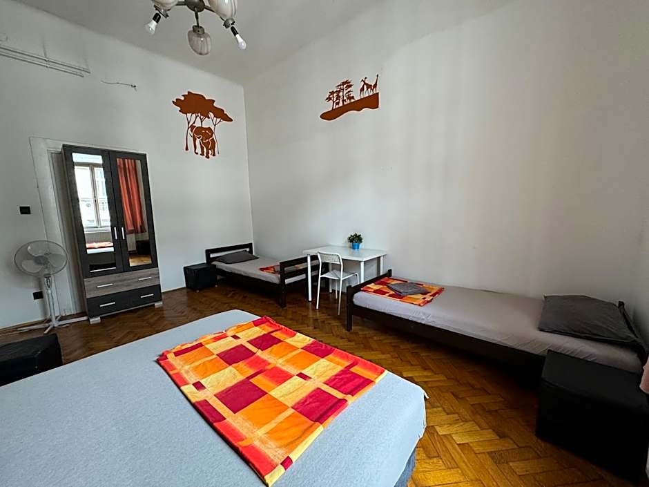Boomerang Hostel