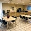 Pinckneyville Inn and Suites
