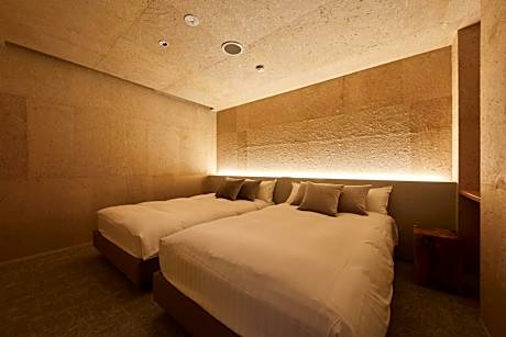 Suite with Spa Bath and River View
