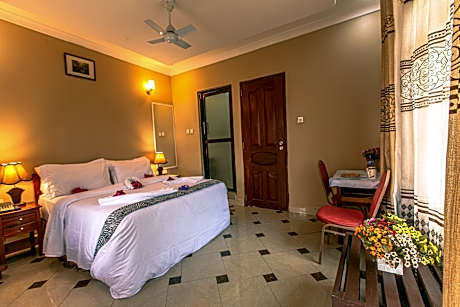 Single Room with Lake View