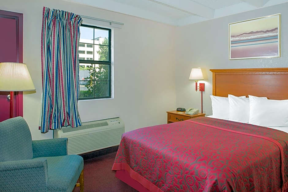 Days Inn by Wyndham Tallahassee University Center