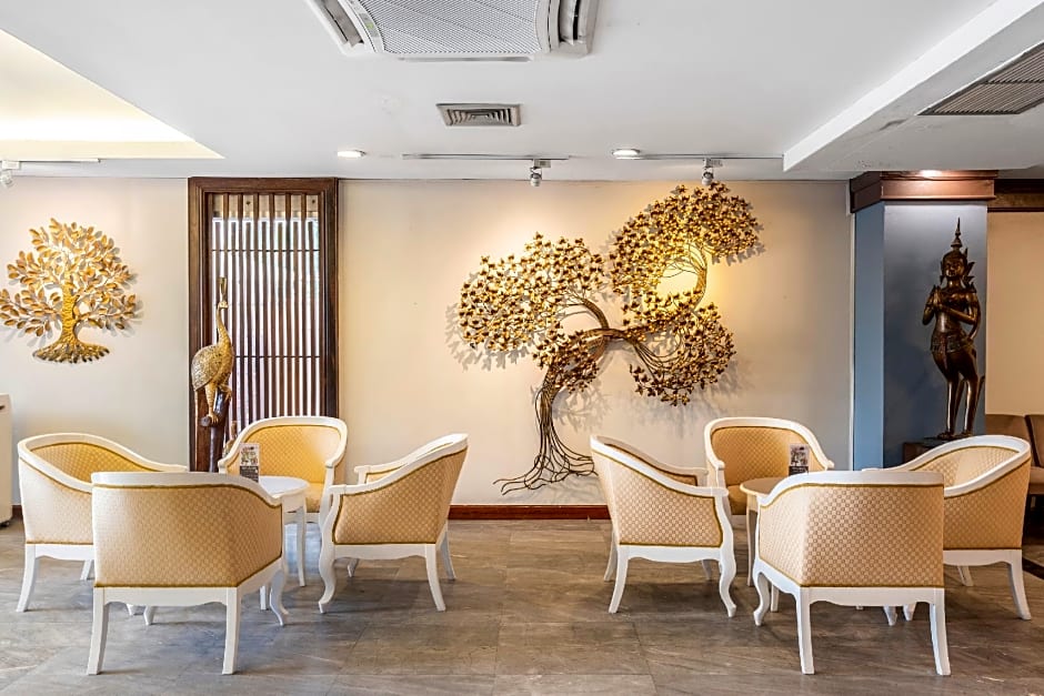 Ayothaya Riverside Hotel