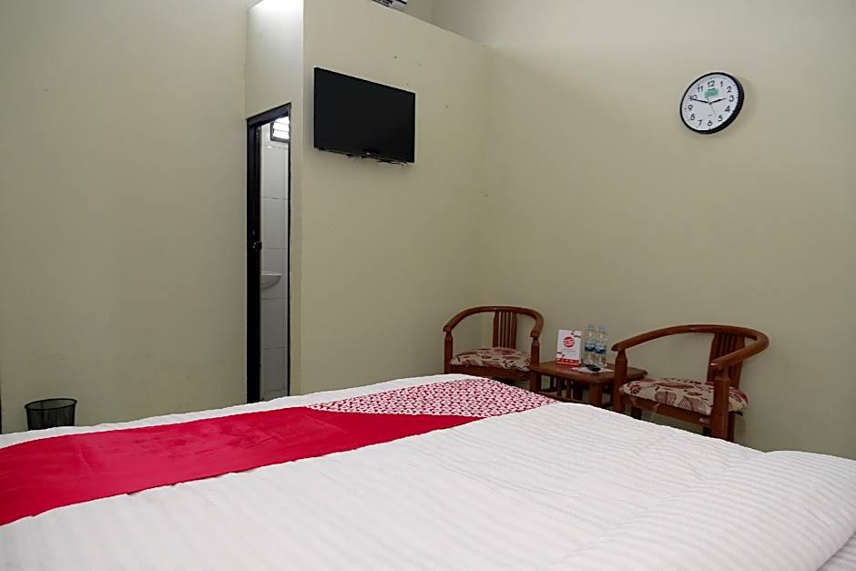 OYO 752 Abz Guest House Syariah