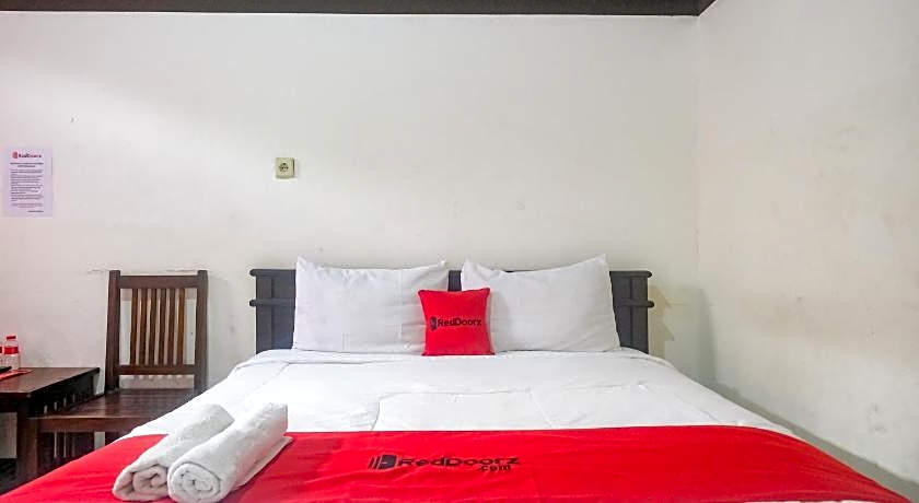 OYO 2519 Mayang Garini