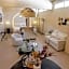 Presidential Studio with Gated Parking at Casas Sanblu