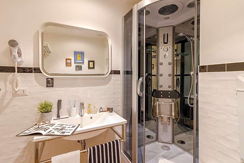 Athena Guest House