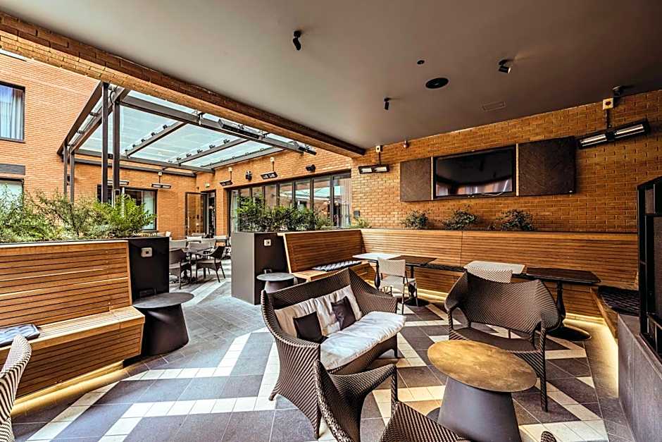 The Fellows House Cambridge, Curio Collection by Hilton