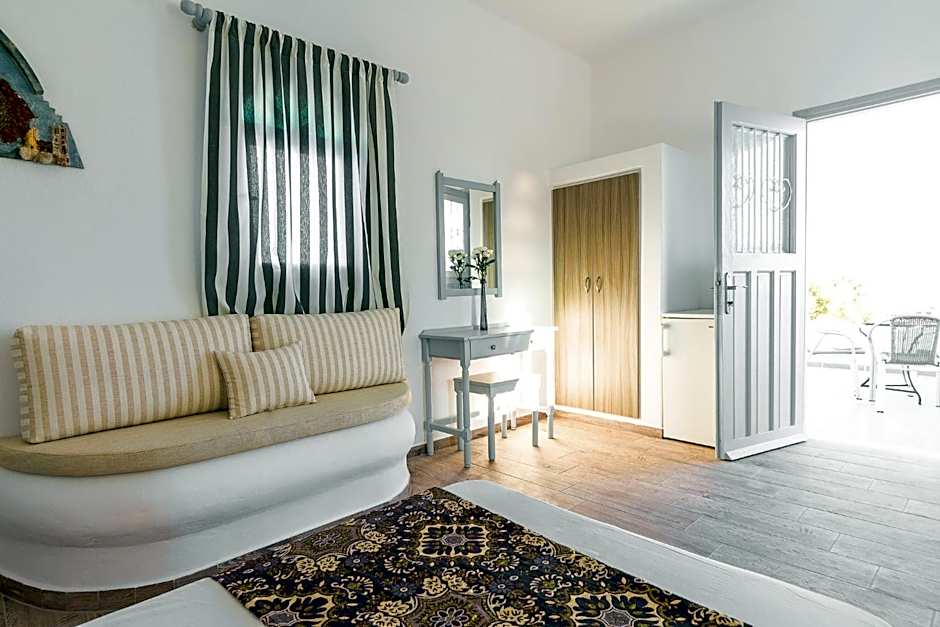 Villa Iliovasilema Santorini