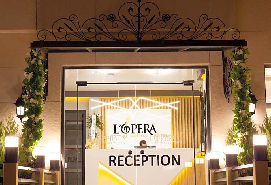 L'opera Deluxe Hotel