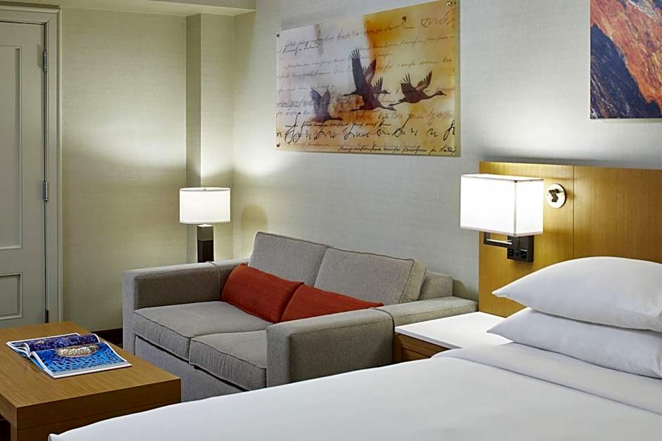 Renaissance Chicago Glenview Suites Hotel