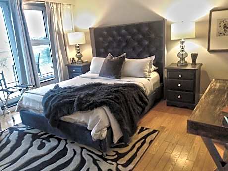 Superior Queen Room