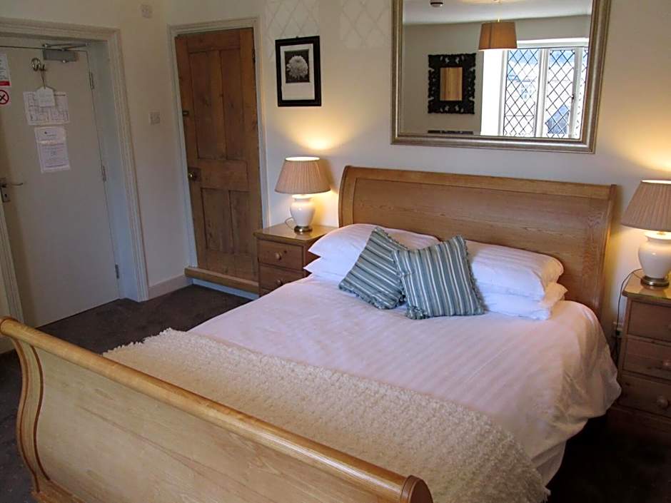Photo 1 of 7 of Double Room