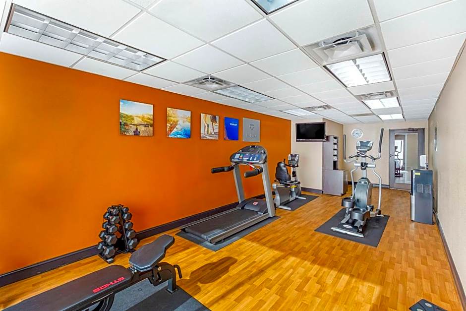 Comfort Suites Wilson - I - 95