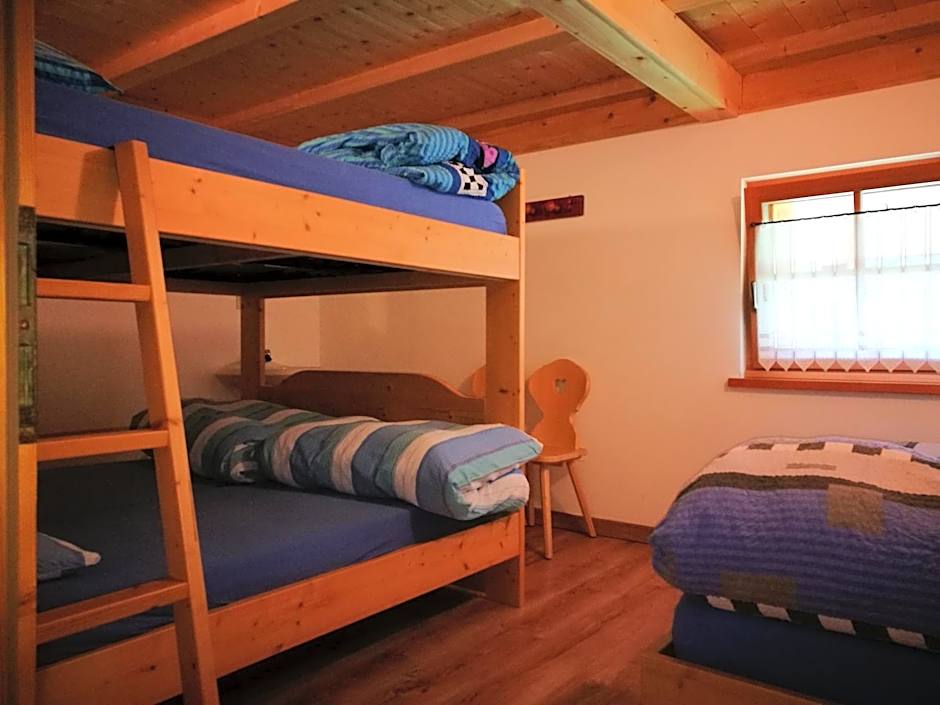 Rifugio Stella Alpina Spiz Piaz per escursionisti