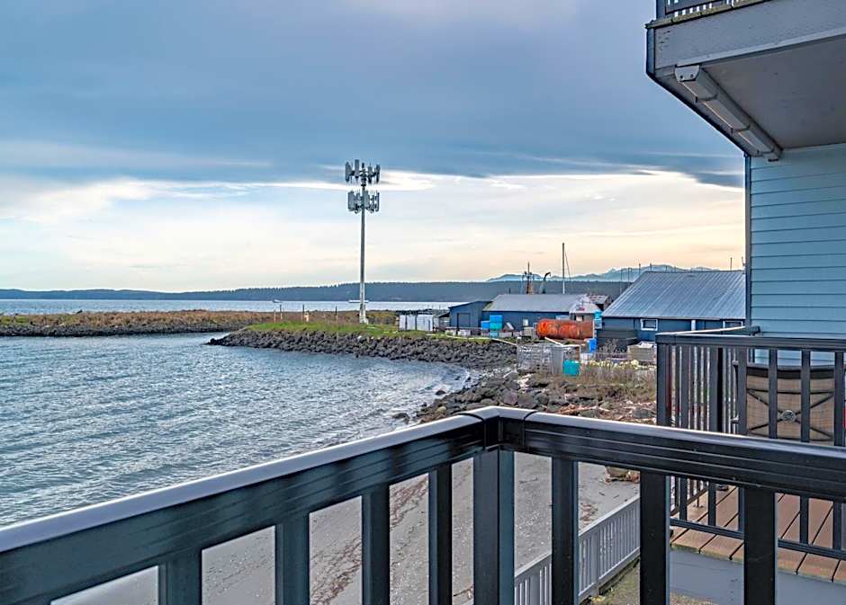 Water Front Inn