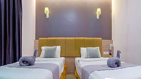 Twin Room with City View