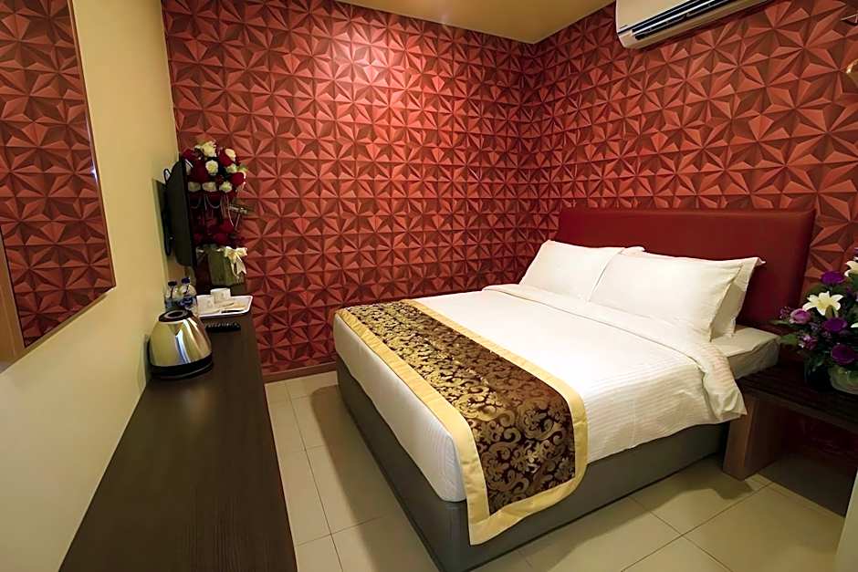 Prince 33 Hotel