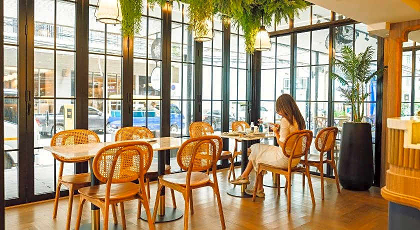 Thee Bangkok Hotel by TH District