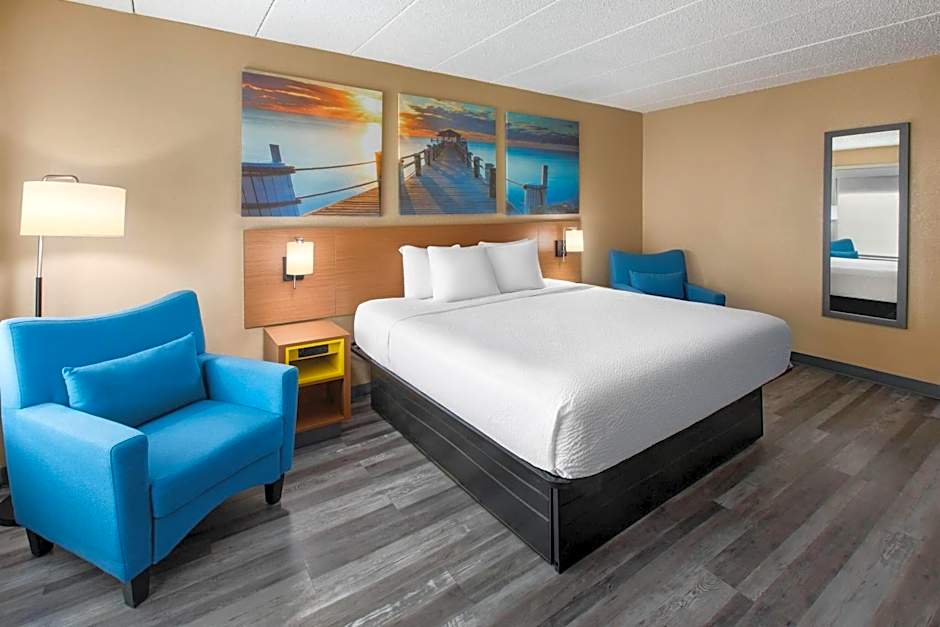 Days Inn by Wyndham Pierre
