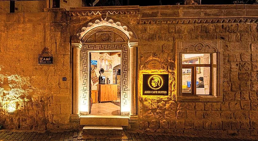 Ares Cave Suites