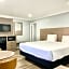 Lone Oak Lodge