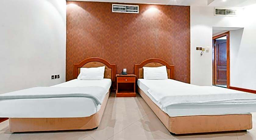 OYO 118 Revira Hotel