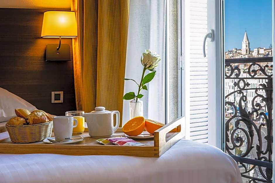 Escale Oceania Marseille Vieux Port