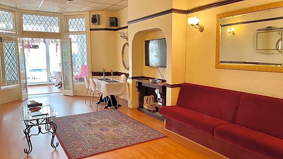 The Chimes on the Sea