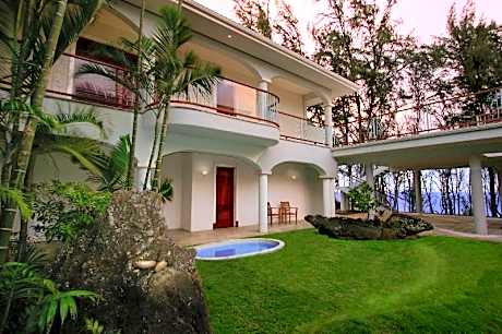 Hawaii Island Retreat