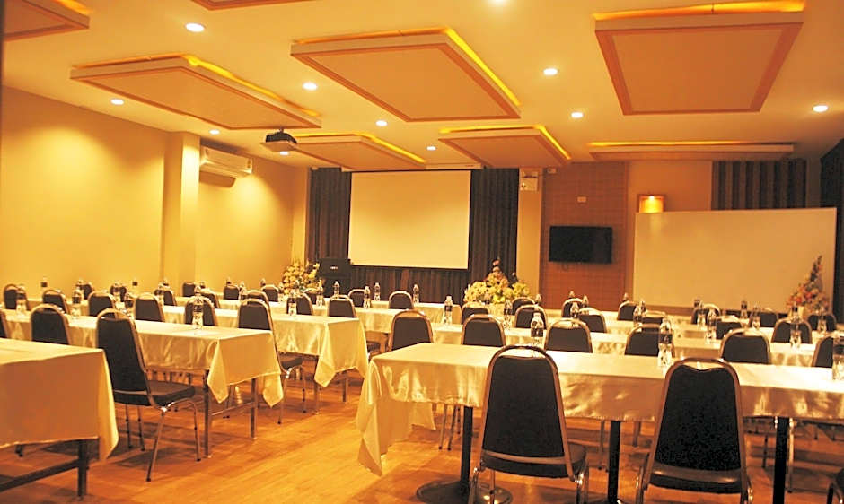 Metro Hotel & Spa