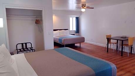 Motel 6 Pismo Beach - Pacific Ocean