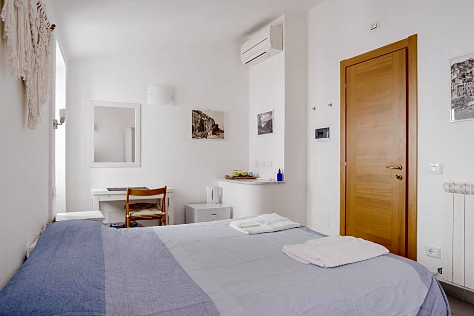 Photo 1 of 22 of Double Room