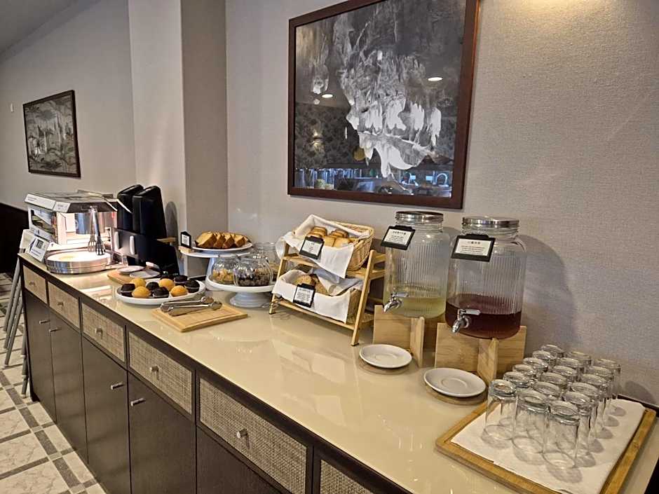Hotel Feira Pedra Bela
