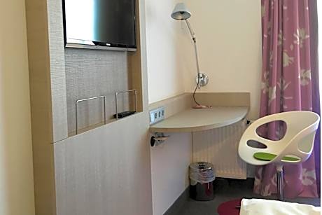 Single Room - Disability Access