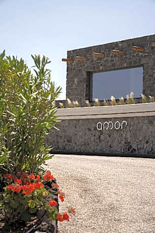 Amor Hideaway Villas