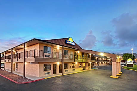 Days Inn by Wyndham East Albuquerque